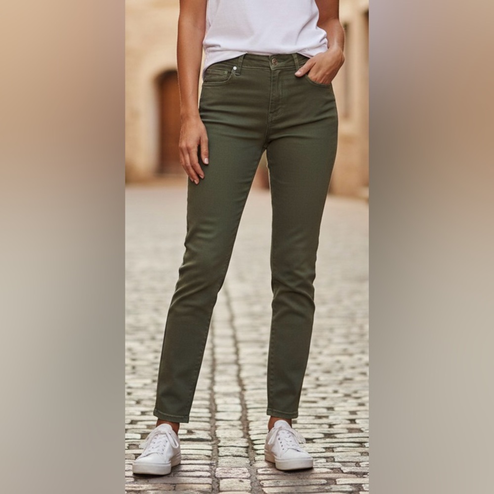 AG Adriano GoldSchmied The Prima Cigarette Leg Jeans Muted Olive Color Size 25